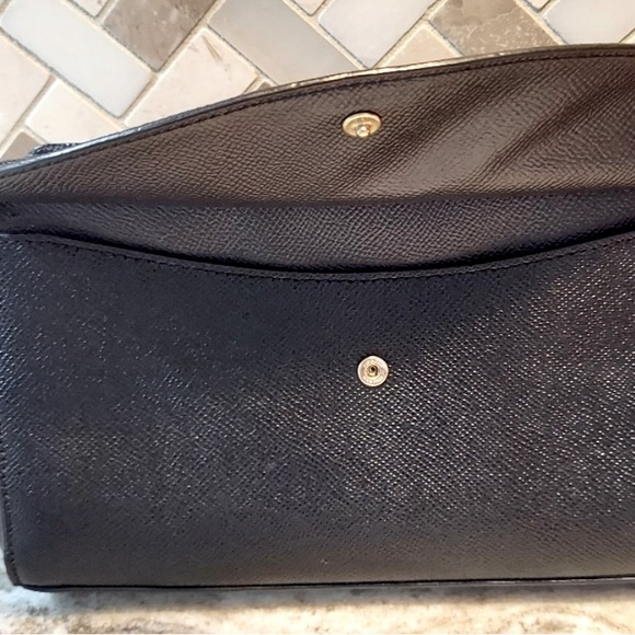 NWOT Leather Coach black clutch wristlet! Never used. Gold hardware. - Picture 3 of 8